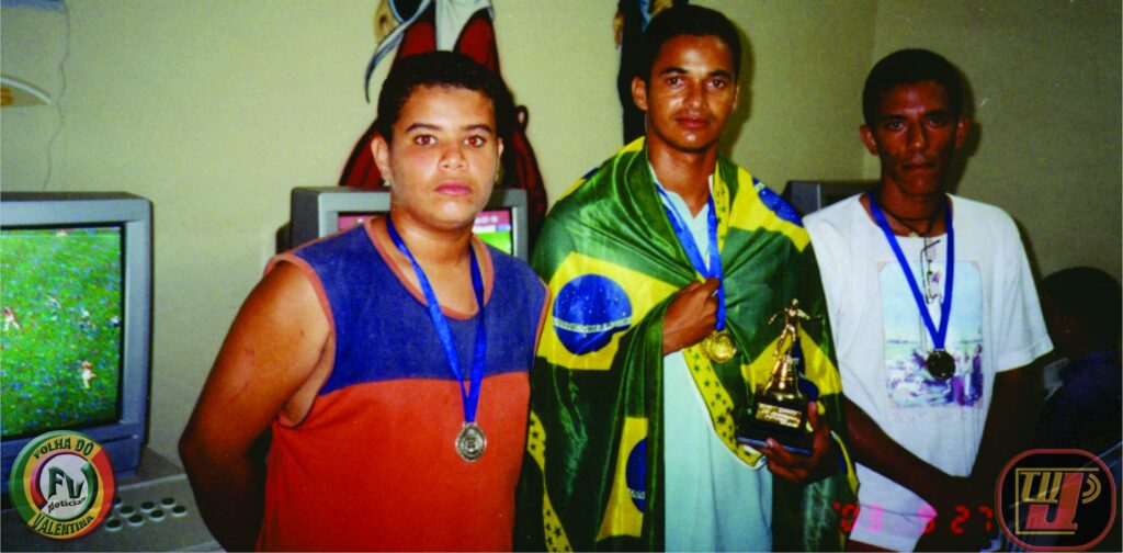 Podio com Roberto Junior Rodrigo e Josemilton na Byte Games Folha do Valentina 2003