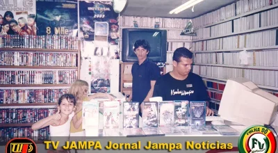 Alex Banda no balcão da Senna Vídeo nos anos 2000